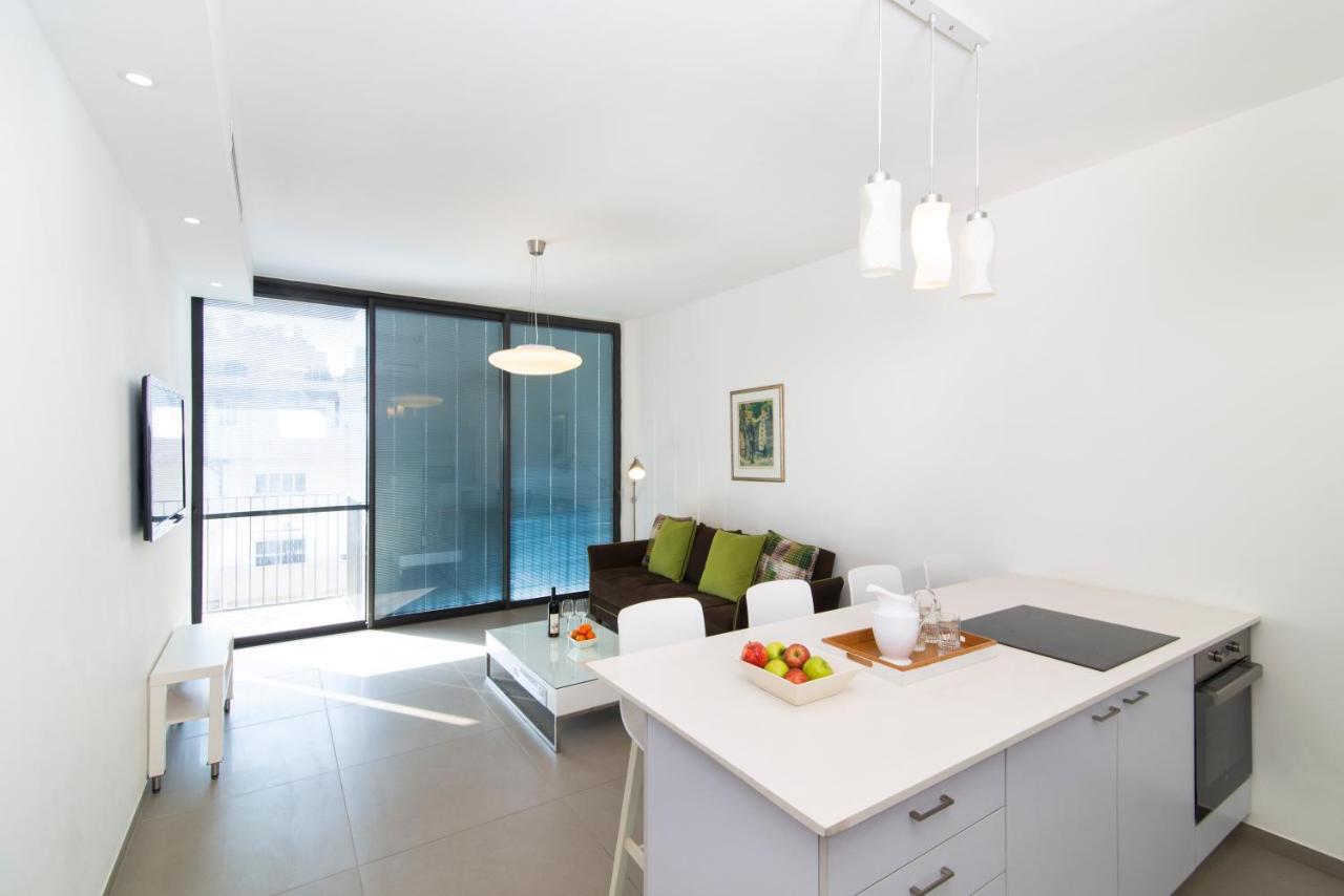 Hilton Bay Apartment With The Shelter Tel-Aviv Extérieur photo