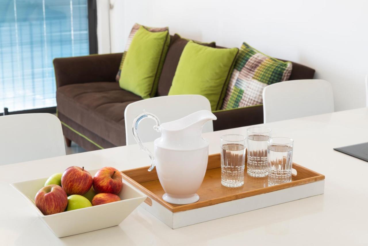 Hilton Bay Apartment With The Shelter Tel-Aviv Extérieur photo
